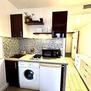 https://charmant-studio-beaugrenelle.fr-paris.fr